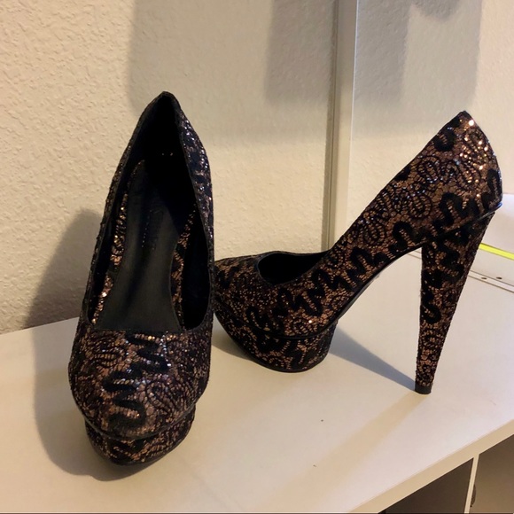 Colin Stuart (Victoria’s Secret) Heels - Picture 3 of 8